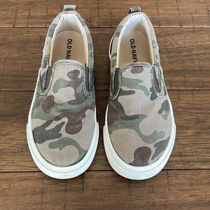 Old Navy Camouflage Slip-Ons